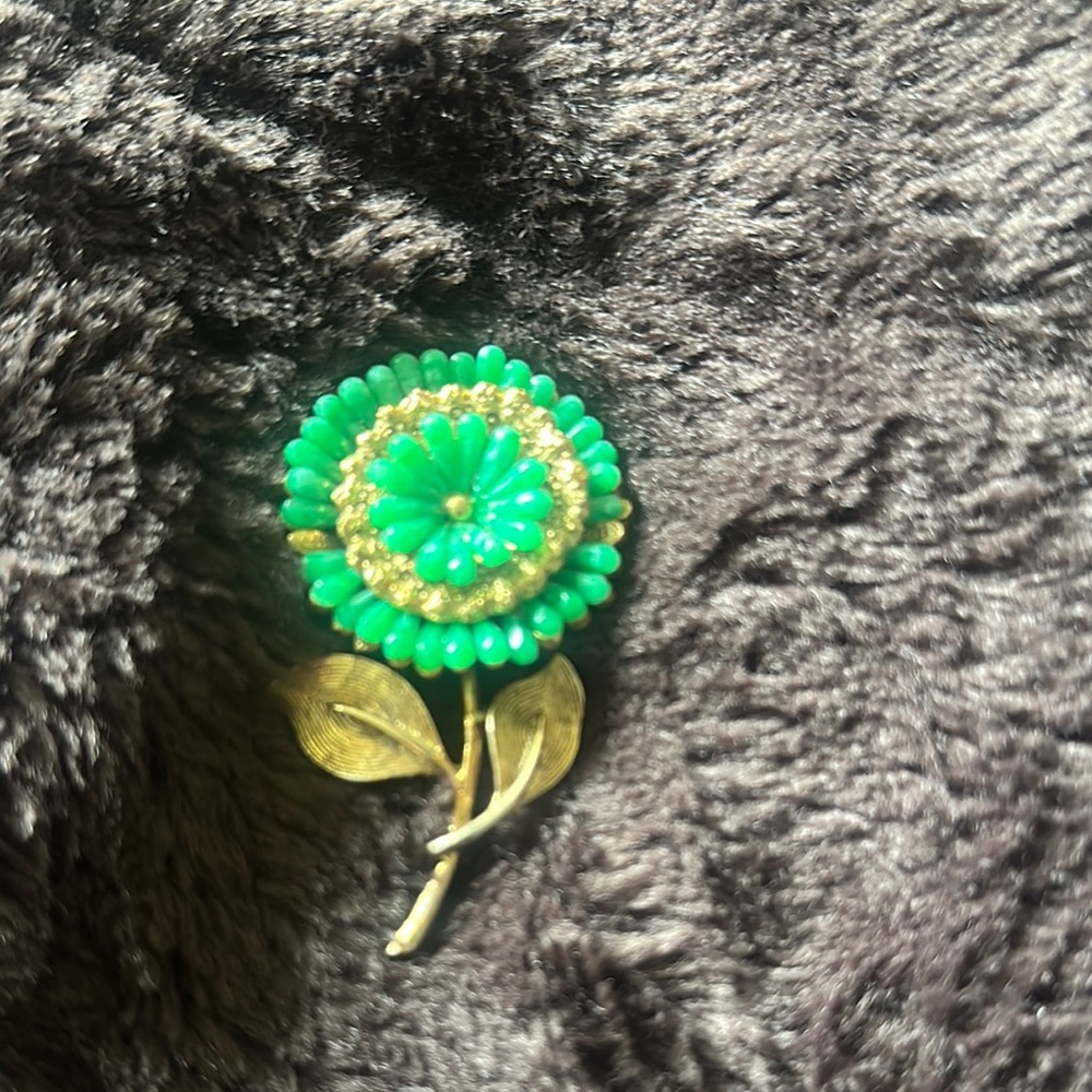 Authentic Signed HAR vintage gold plated Green Floral Brooch